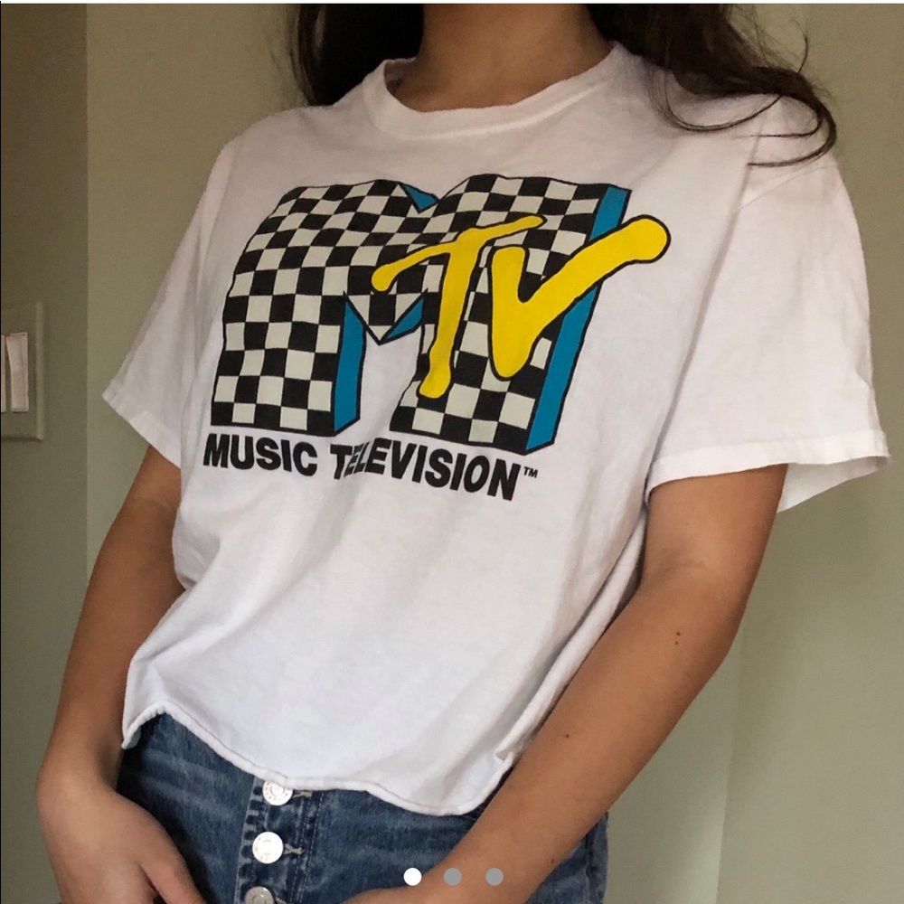 mtv cropped graphic t shirt